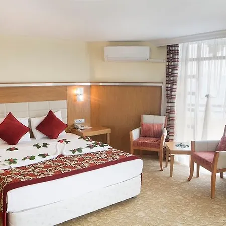 The Hotel 4*